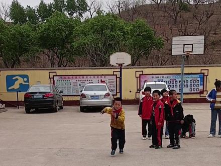 #跳马 ,可以让孩子克服胆怯成为勇士。 #乡村教师 #少年强则国强 #加油少年未来可期 #活力校园