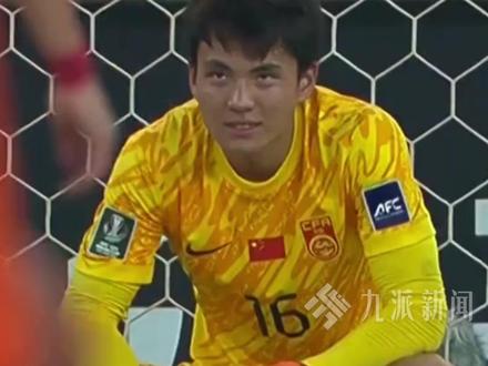 1月25日,U23国足0-4不敌日本队,#李昊赛后掩面痛哭 ,#李昊向球迷致歉 :对不起,让全国球迷失望了。