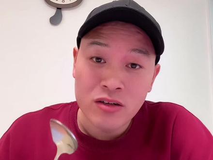 大家让我说说,赵睿这个事,那就说说自己的观点吧!有觉得我说的对朋友嘛?#赵睿 #原创视频#真实生活分享计划 #真实生活分享官#上热搜 @哈密发财电器 @翼龙篮球俱乐部 @爱生活的小马📷