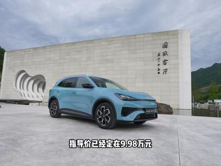 半固态电池下放10万级,不玩套路:MG 4X入门即高配 #MG4X #半固态电池 #智行侃车