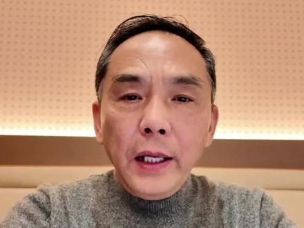 d音目前已关闭过度美颜。以防止50多岁的你秒变20多岁来伪装自己。#看过来 #讨论 #老百姓关心的热点话题