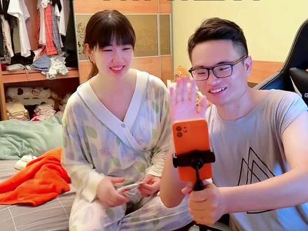 河南的高考成绩公布了,小姑子的分数也出来了,凌晨12点我和老公陪着小姑子一块查了分数,来看看考了多少分?接下来最重要的事情就是填报志愿了,你们对于填报志愿有什么建议呀?#记录真实生活 #vlog日常 #生活不会辜负每一个努力的人 #高考查分 #祝愿所有考生金榜题名