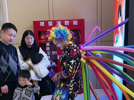 气球小丑的引流神器,背带刺猬教程,活动现场费用适用#亲子时间 #气球 #小丑 #教程 #气球布置