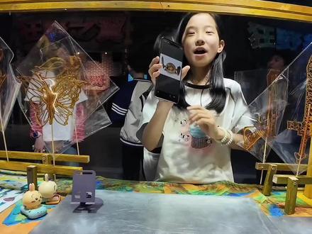 现场分食“我的刀盾” #我的刀盾 #猫meme #瓜子二手车 #抽象