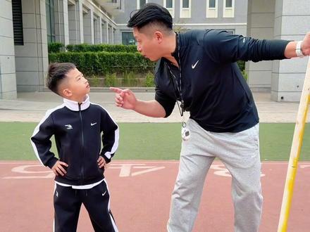 幼儿园王子挑战上中学体育课会