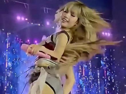 又美又飒的Lisa #女团热舞#kpop舞蹈
