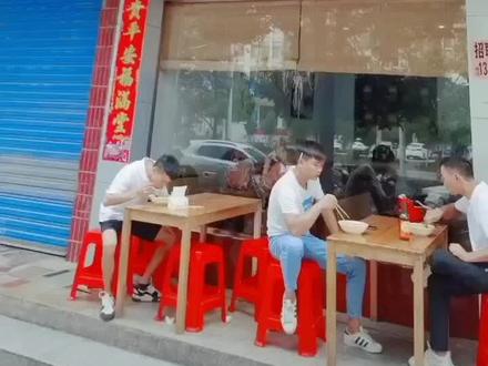 每天早上必须吃的牛肉面😍😍😍