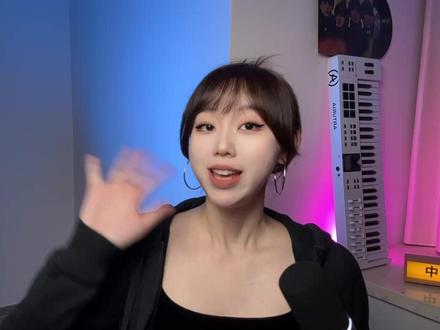 让Vibecoding做出高级感页面,UI审美提升技巧 3个vibecoding设计审美库+2个使用小技巧,
非设计师背景,也能做出高级感的产品!
#vibecoding #ai #ai工具 #UI审美 #aistudio