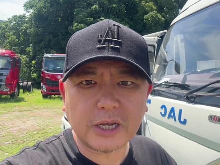 夏季高温原地长时间开空调,要注意电量,避免太阳底下暴晒,尽量停在阴凉处#江淮轻卡老带新享好礼#货运用车选江淮#同城货车司机 #台州纯电轻卡 #台州货车