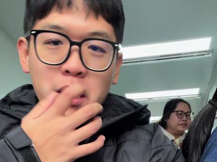 师妹你快谢谢我,蜜雪冰城你真的太会出福袋了#蜜雪冰城 #福袋 #冰箱贴 #研究生 #师妹