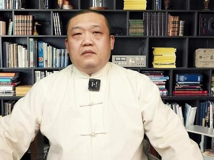 绝境血性!伊朗飞行员驾古董战机自杀式冲锋,只为打瞎美军“天眼”?#零基础看懂全球 #伊朗 #美伊战争 #伊朗空军 #美军战机