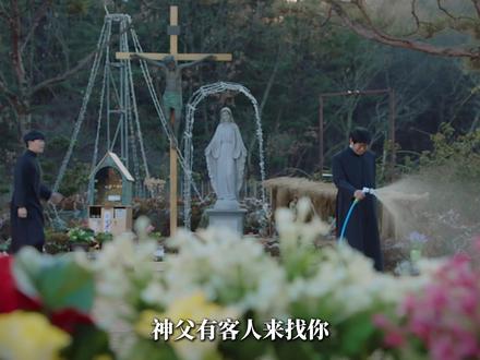 机智的医生生活: 放弃亿万家产,正源执念当神父!催问推荐信进度,罗莎女士真会同意吗?#韩剧推荐 #影视解说 #机智的医生生活 #了不起的精讲团 #青年创作者成长计划