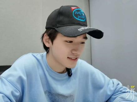 小张匿名访谈——小宋篇
#张真源 #宋亚轩 #聊天