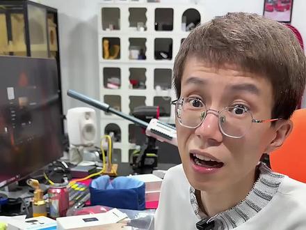 凯芙拉纤维手机壳抄底价,这价格低到离谱,真凯芙拉的哟,不是凯芙拉纹的塑料哦,实打实真材料,货不多拼手速了,刷到抓紧囤#凯芙拉碳纤维手机壳 #凯芙拉磁吸手机壳 #凯芙拉纤维 #凯芙拉