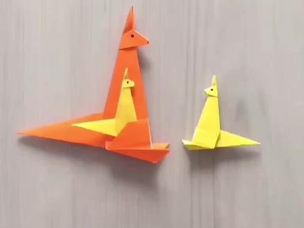 小朋友们,你们知道世界上跳得最高、跳得最远的哺乳动物是什么吗?那就是可爱的袋鼠呀!小袋鼠刚出生时只有花生米那么小哟,它是在袋鼠妈妈的育儿袋里长大的⋯⋯
#折纸 #折纸教程 #亲子折纸#适合六岁幼儿#幼儿园手工