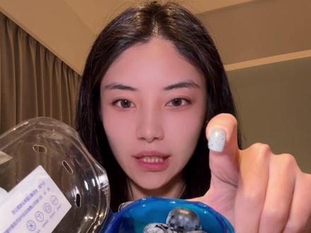 成精的蓝莓🫐 #蓝莓 #小根儿的水果分享 #蓝莓熟了 #蓝莓种植 #开启好心情