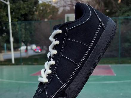 H1正在成型!周五不见不散! #H1篮球鞋 #德训鞋推荐 #德训篮球鞋 #匡威bb #Hybrid1