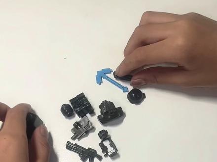 #手工diy #模型玩具
乐高小人仔搭建全过程