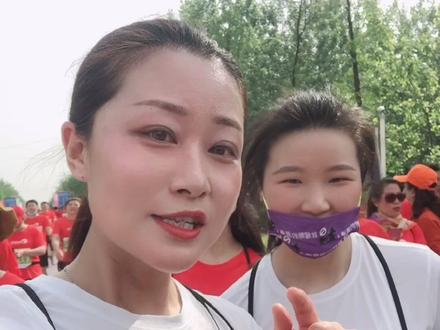 2021湖北·长江超级半程马拉松~历时70分钟完成7.5公里健康跑。大拇指竖起来👍#马拉松 #石首