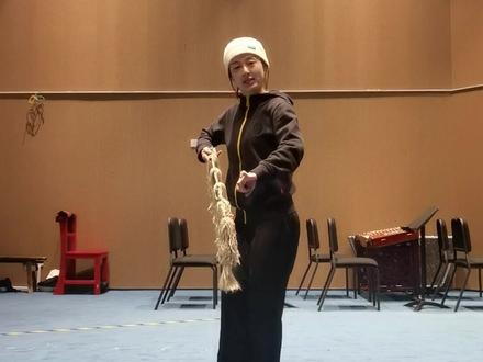 分享戏曲基本功马鞭的使用(骑马行进)#戏曲 #武旦 #谁说戏曲不热门 #昆曲 #戏曲基本功