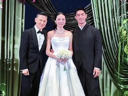 百亿富二代大婚
张学友亲临现场献唱