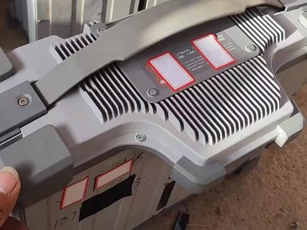 大疆t100电池拆上盖教程