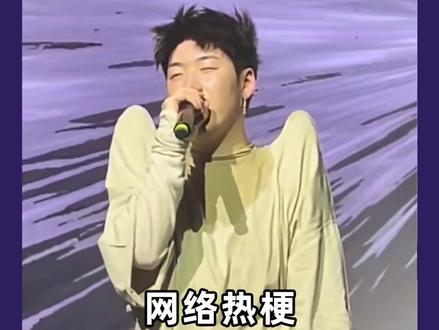 网络热梗第157期——#雪distance ,这么冷的天,别离我那么远~