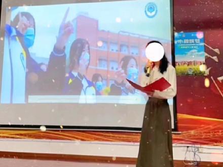 会议心得体会、观后感如何写?熬叔举个模板:
❤️第一段:引题
写什么时间、参加什么活会议、感受如何,重点写清楚对自己的助力效果。
💛第二段:感悟
有两种写法:
1、实际写自身感悟
举例:一是深化了认识。二是提高了能力。三是看到了差距。四是坚定了信心(决心)。
2、直接写下步打算
感悟会议,下步我决心:一是加强XX。二是加强XX。三是加强XX。
💚第三段:表态
写下步个人怎么办,一般从适应新的、加强好的、改进差的3个方面思考。
举例:雄关漫道真如铁,而今迈步从头越。我将积极适应XX,着力加强XX,坚决改正XX,努力XX。
💙最后,奉上青年、青春相关的名言:
1.青春如初春,如朝日,如百卉之萌动,如利刃之新发于硎,人生最宝贵之时期也。青年之于社会,犹新鲜活泼细胞之在身.
2.青春并不是指生命的某个时期,而是指一种精神状态。
3.青年是生命之晨,是日之黎明,充满了纯净、幻想及和谐。
4.青年之文明,奋斗之文明也,与境遇奋斗,与时代奋斗,与经验奋斗。故青年者,人生之王,人生之春,人生之华也。
5.青年之字典,无“困难”之字,青年之口头,无“障碍”之语;惟知跃进,惟知雄飞,惟知其本身自由之精神,奇僻之思想,锐敏之直觉,活泼之生命,以创造环境,征服历史。
6.青春是一个不可思议的伟大力量。它催发着青年人的躯体,启迪着他们的智慧。同时它也灌输着热烈的盛情和坚强的理智。
7.青春在人的一生中只有一次,而青春时期比任何时期都最强盛美好。因此,千万不要使自己的精神僵化,而要把青春保持永远。#心得体会 #观后感 #体制内 #建团百年