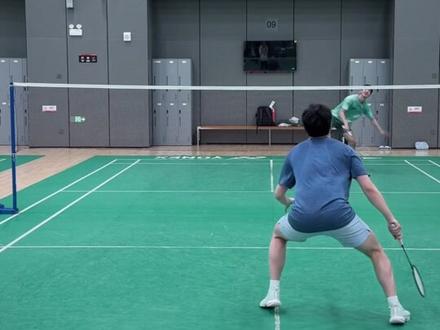 挑战国际最强大学生赖浩俊#羽毛球 #赖浩俊 #天王杯