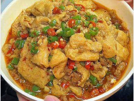 巨下饭的家常菜!青椒肉沫油豆腐,成本5块香哭了#油豆腐 #油豆腐家常做法 #下饭菜 #家常菜 #满级吃商指南