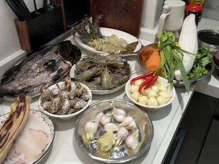 晚了两天的年夜饭来啦 #抖音年味争霸赛#青年创作者成长计划#春节 #年夜饭 #正统派