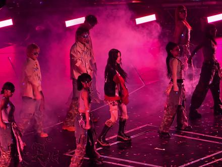 Para Para Sakura现场版来啦#神级现场 #虞书欣 #虞书欣生日会 #双轨 #姜暮