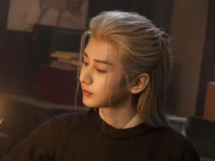 哥哥完整版行路天涯上线了 真的超级好听啊 #成毅