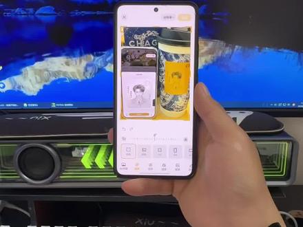 目前最火的这个张凌赫杯贴教程来了《南北分享》#霸王茶姬张凌赫联名杯贴 #霸王茶姬自定义杯贴 #张凌赫杯贴 #霸王茶姬张凌赫 #霸王茶姬张凌赫杯贴制作