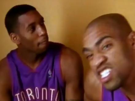 亲签故事|麦迪1 表兄弟的短暂联手 片尾彩蛋【麦迪扣篮大赛亲签海报】 #麦迪 #卡特 #篮球 #NBA