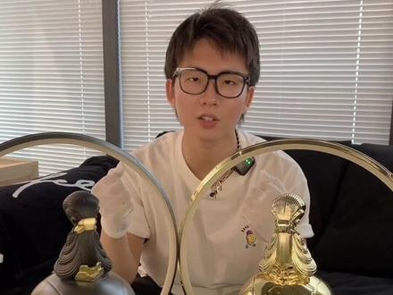 今天开个箱🧩#潮玩 #艺术