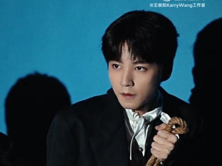 真是太可爱了#王俊凯#话剧#趁世界还年青