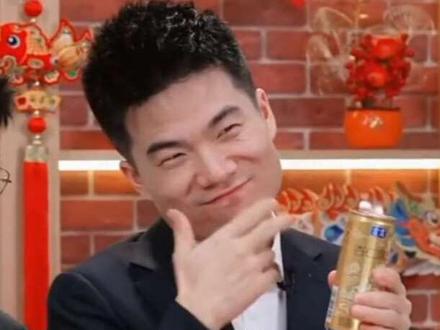 2024年封神经典名场面
刘德华做客直播间刚走,
他们三个彻底放飞了😂
#董宇辉 #鹏鹏&汉森#直播名场面 #爱拼才会赢#刘德华做客董宇辉直播间 #爱拼才会赢