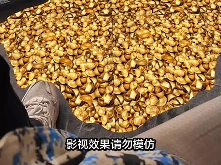 #飞行家蒋奇明闯大祸老实了 #将奇明 #看飞行家学习东北人精神状态 #电影飞行家 #天降福犬旺全家 @小豆芽剧场