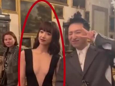 女星为博眼球有多拼,周冬雨上衣失踪,刘嘉玲越看越敢穿