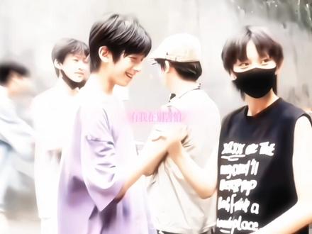 你以为我那次伸手只是出于礼貌 其实 是我一眼心动的开始#铭罕 #陈思铭想 #一眼沦陷 #cp