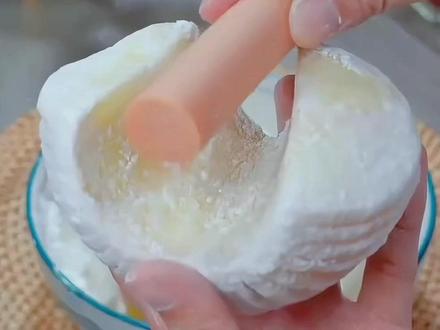 为什么土豆和火腿肠要一起炸着吃? #灯笼土豆 #土豆新吃法 #土豆的神仙吃法 #在家做美食 #美食教程
你知道灯笼土豆的做法吗❓ @京东 #520京东直播短剧演员告白