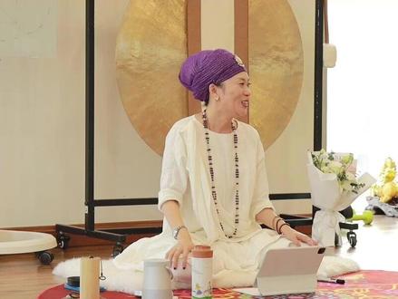 据说大概有500多种疾病不会靠近那些弹动着腹部做着火呼吸的人#火呼吸 #昆达里尼瑜伽 #瑜伽 #观照见瑜伽