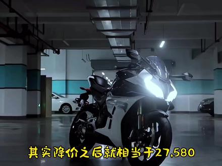 本田先降,春风紧跟!450sr直接降到3万内! #春风动力 #450sr #450sr降价 #仿赛 #摩托车测评