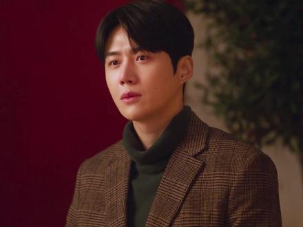 小爱翻最甜的一集来了,那些无法用语言表达的爱,就用行动证明 #新剧来袭 #金宣虎 #高允真 #爱情怎么翻译 #抖音精选