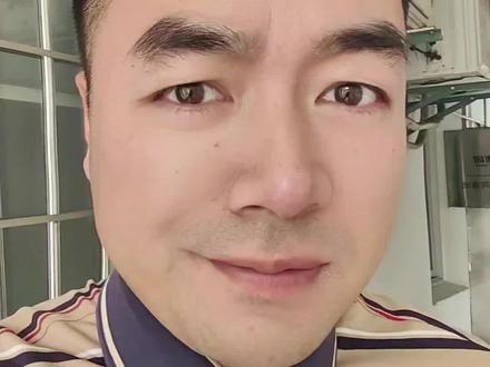 终于懂星爷这表情了 #周星驰