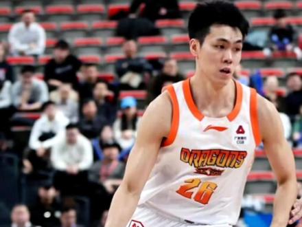 下半场19分绝境翻盘!庞峥麟燃炸CBA赛场
#庞峥麟 #江苏男篮 #dou来cba #CBA评球大会 #庞老六