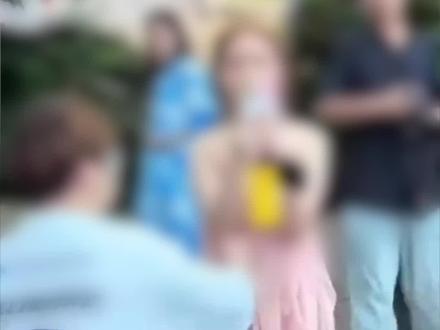 厦门大学国际学院通报“学生辱骂孕妇”事件:其中一名涉事女子已结业离校