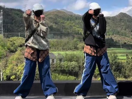 我不是山西的 我也要摇 #山西摇 #一学就会系列 #抖音潮流舞蹈大赛