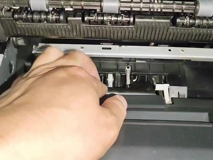 三星ML2161激光打印机,不进纸,更换搓纸轮,分页器组件。#技术分享 #打印机维修 #维修小技巧